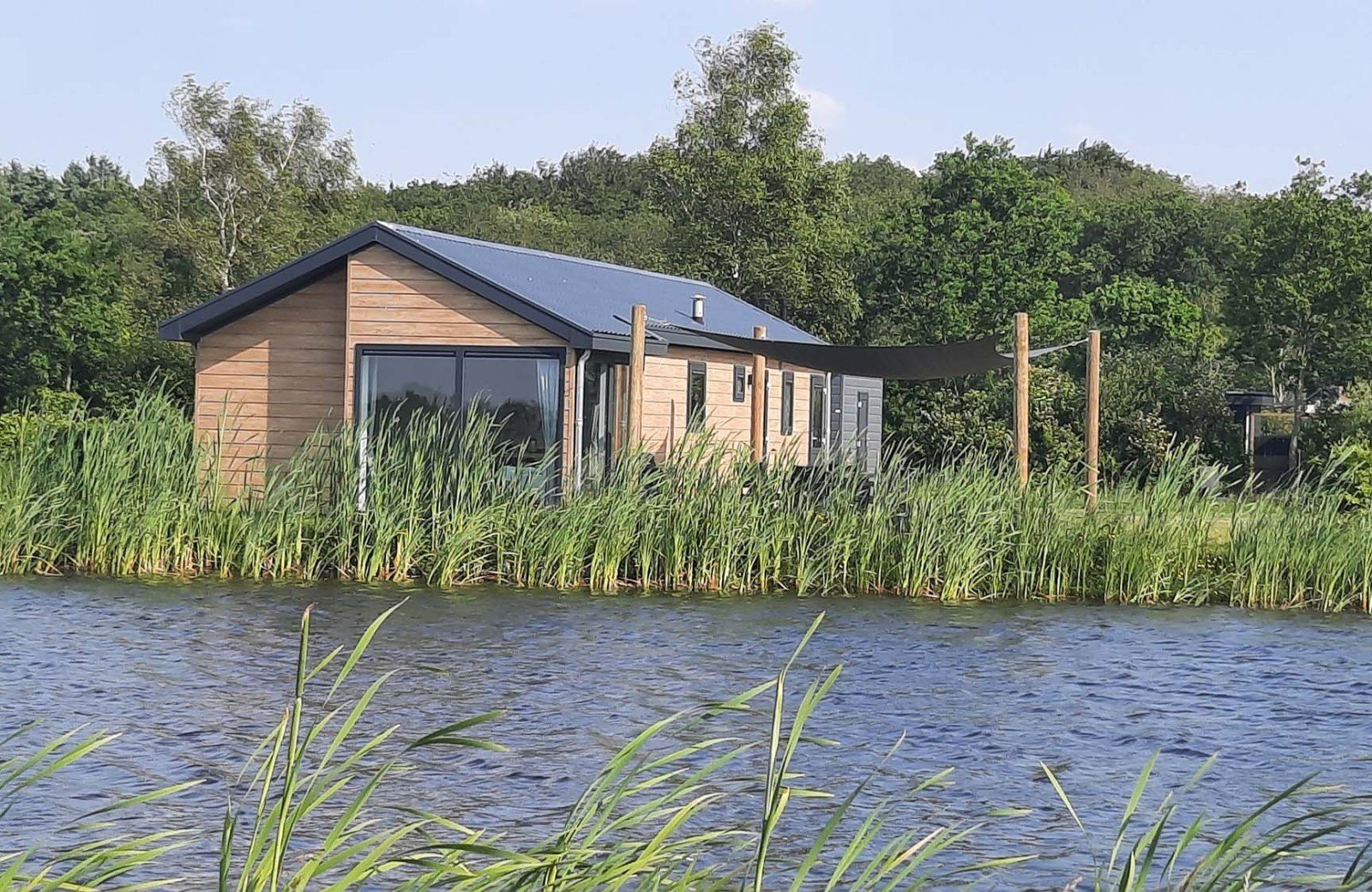 Chalet am Wasser Kurzurlaub Himmelfahrt Camping Bosrand