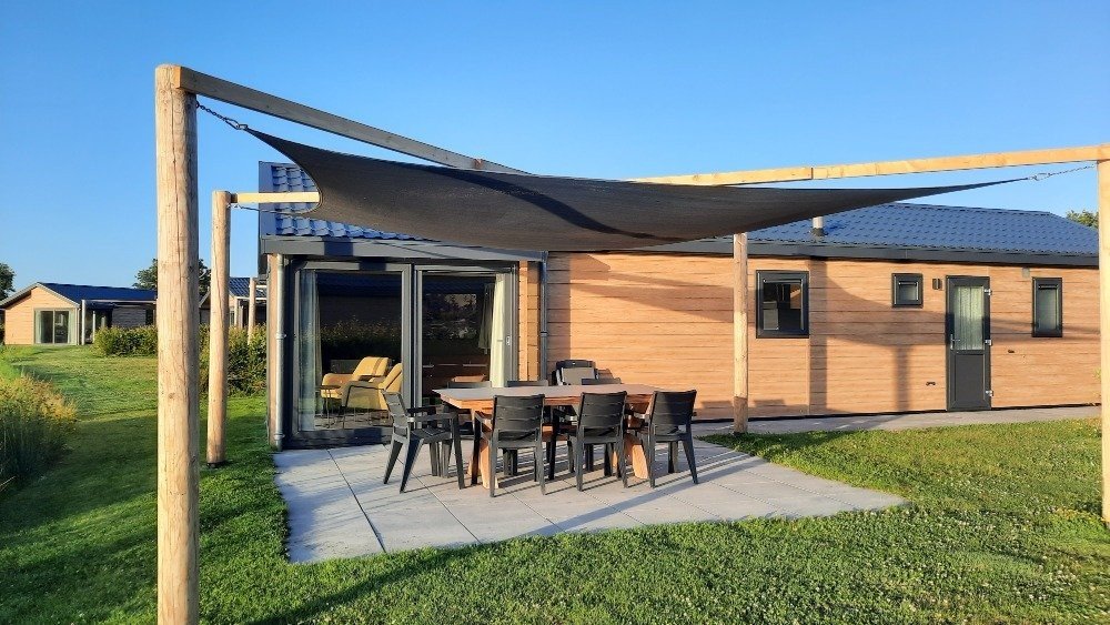 Vakantiehuis aan het IJsselmeer in Friesland